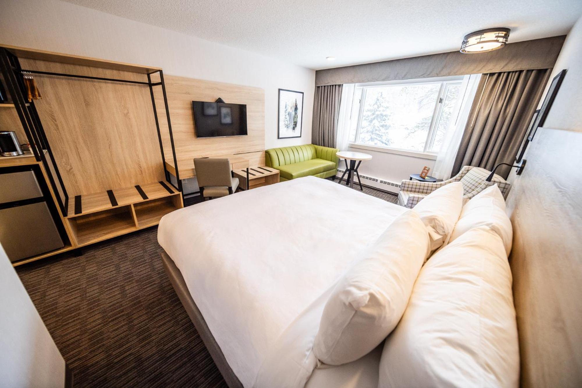 Mountaineer Lodge Lake Louise Luaran gambar