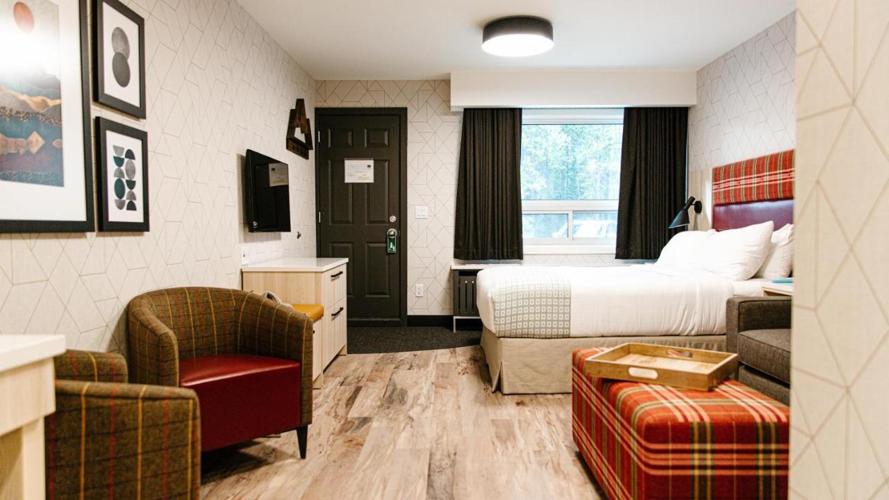 Mountaineer Lodge Lake Louise Luaran gambar
